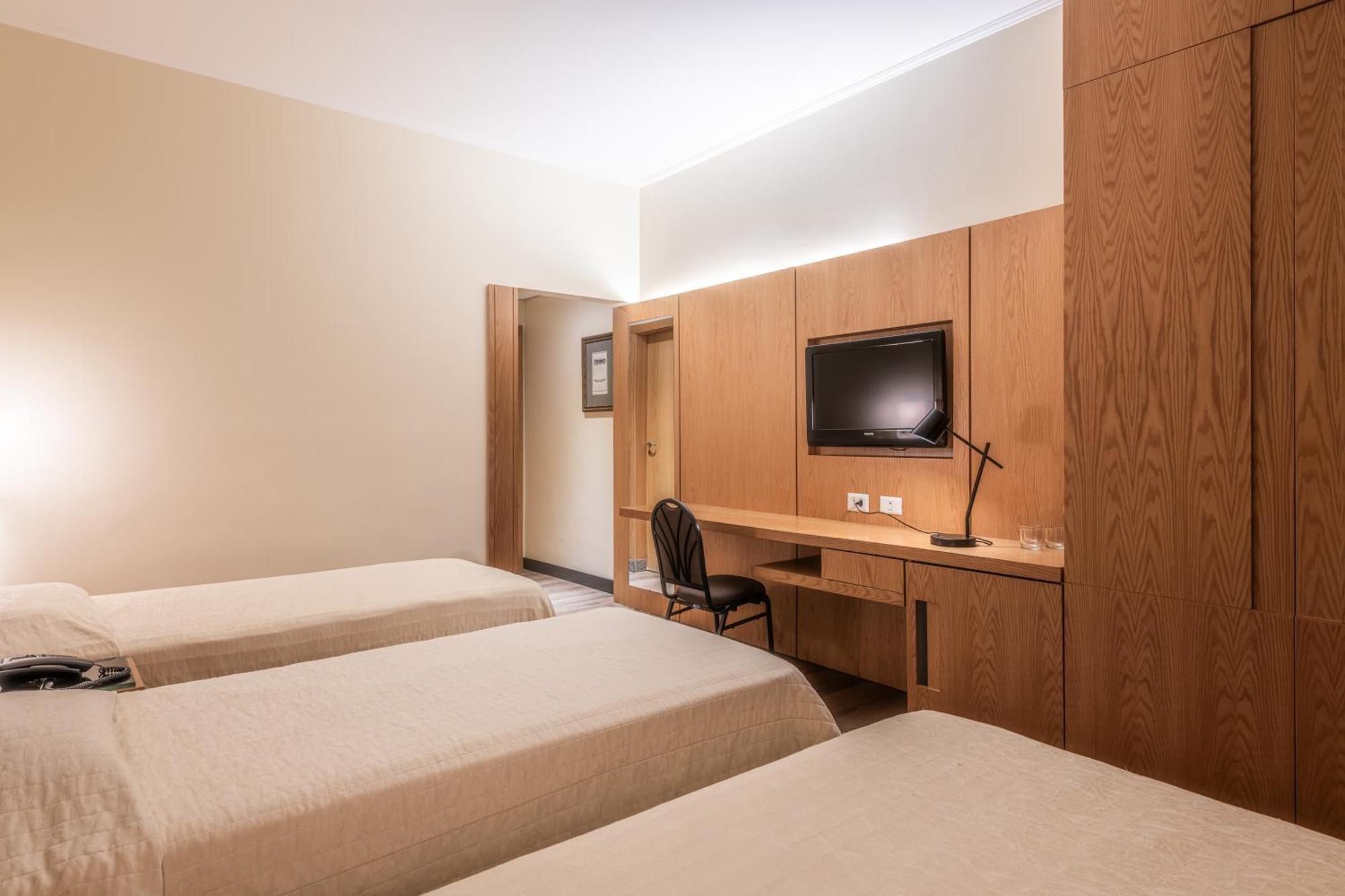Hotel Delplaza Timbiras