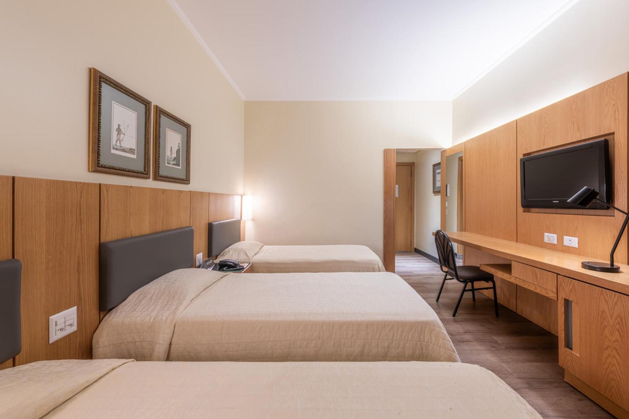 Delplaza Timbiras Hotel